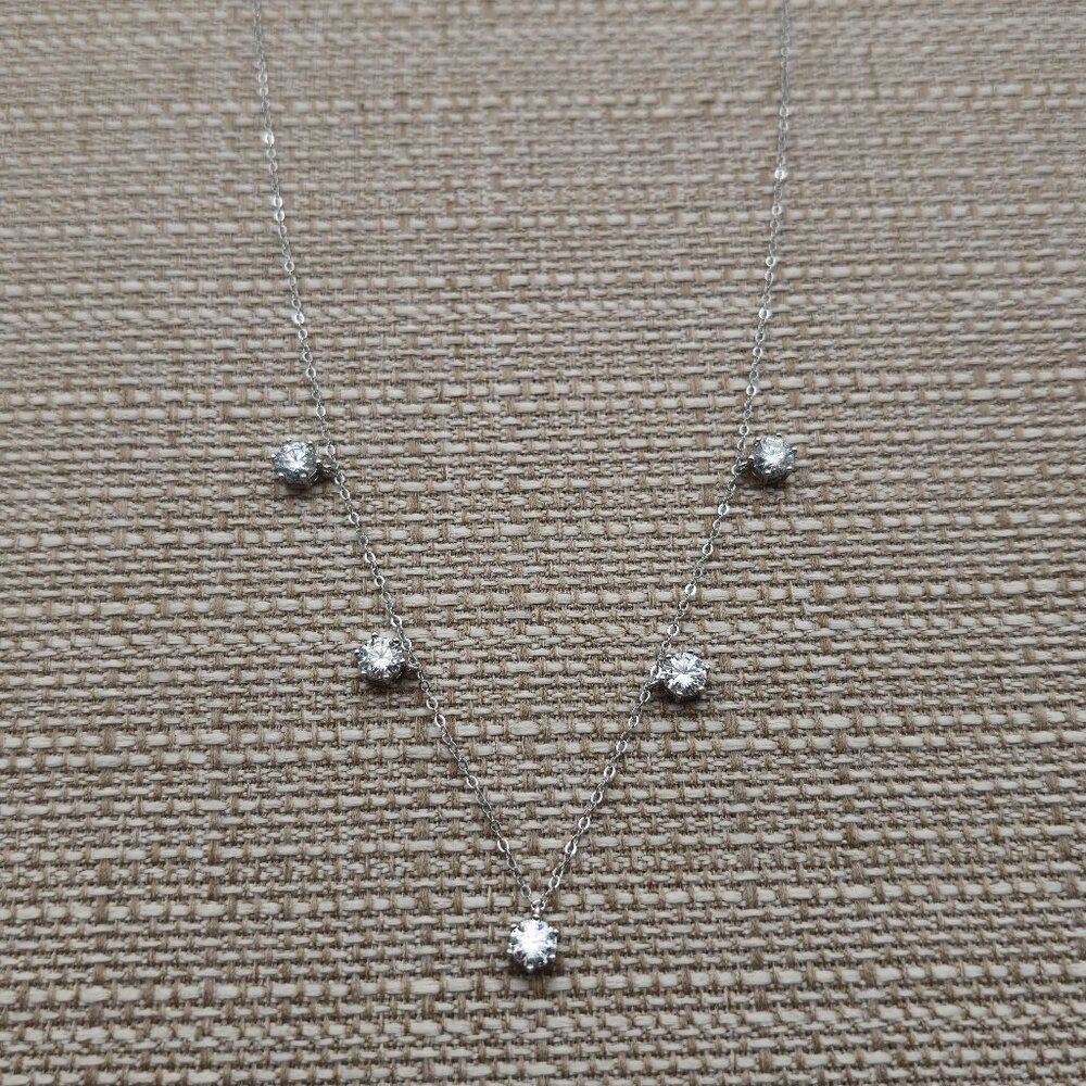 18 Inch Sterling Silver Five 5mm Moissanite Diamonds Necklace A3454